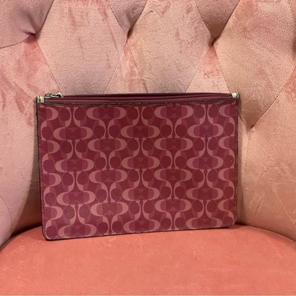 Coach clutch/iPad mini/receipt case - Picture 1 of 3